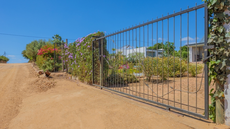 2 Bedroom Property for Sale in Napier Western Cape